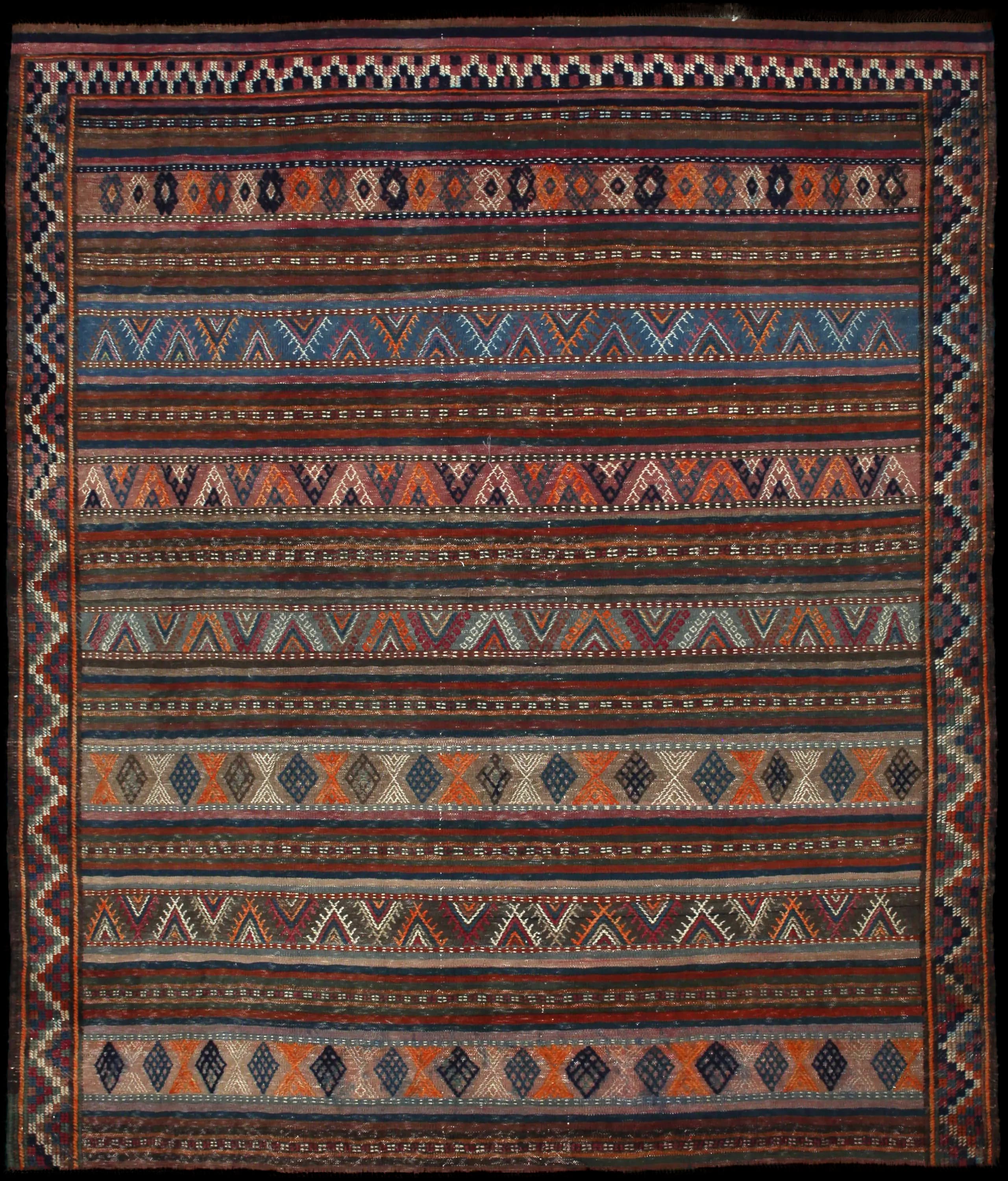 Complete view of the rug