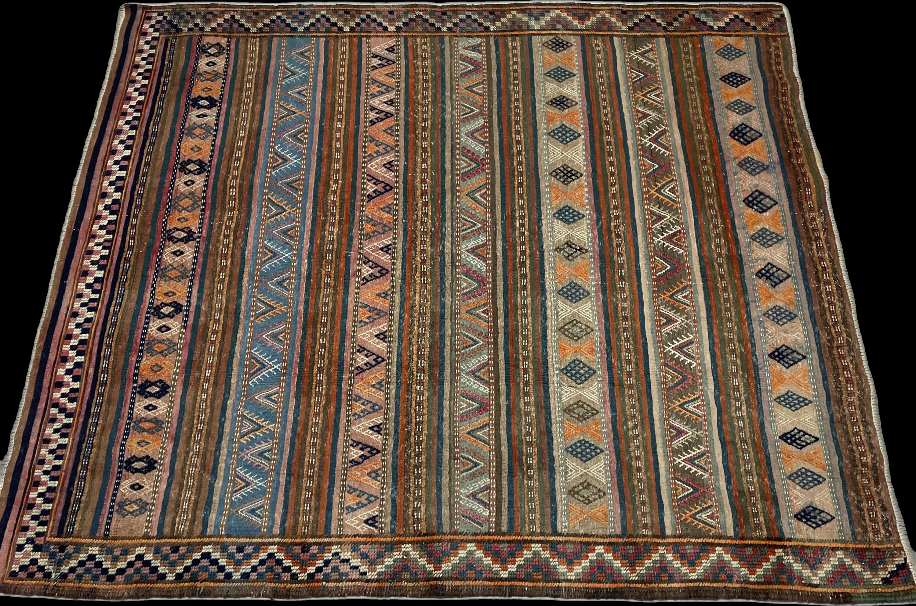 Perspective view of the rug