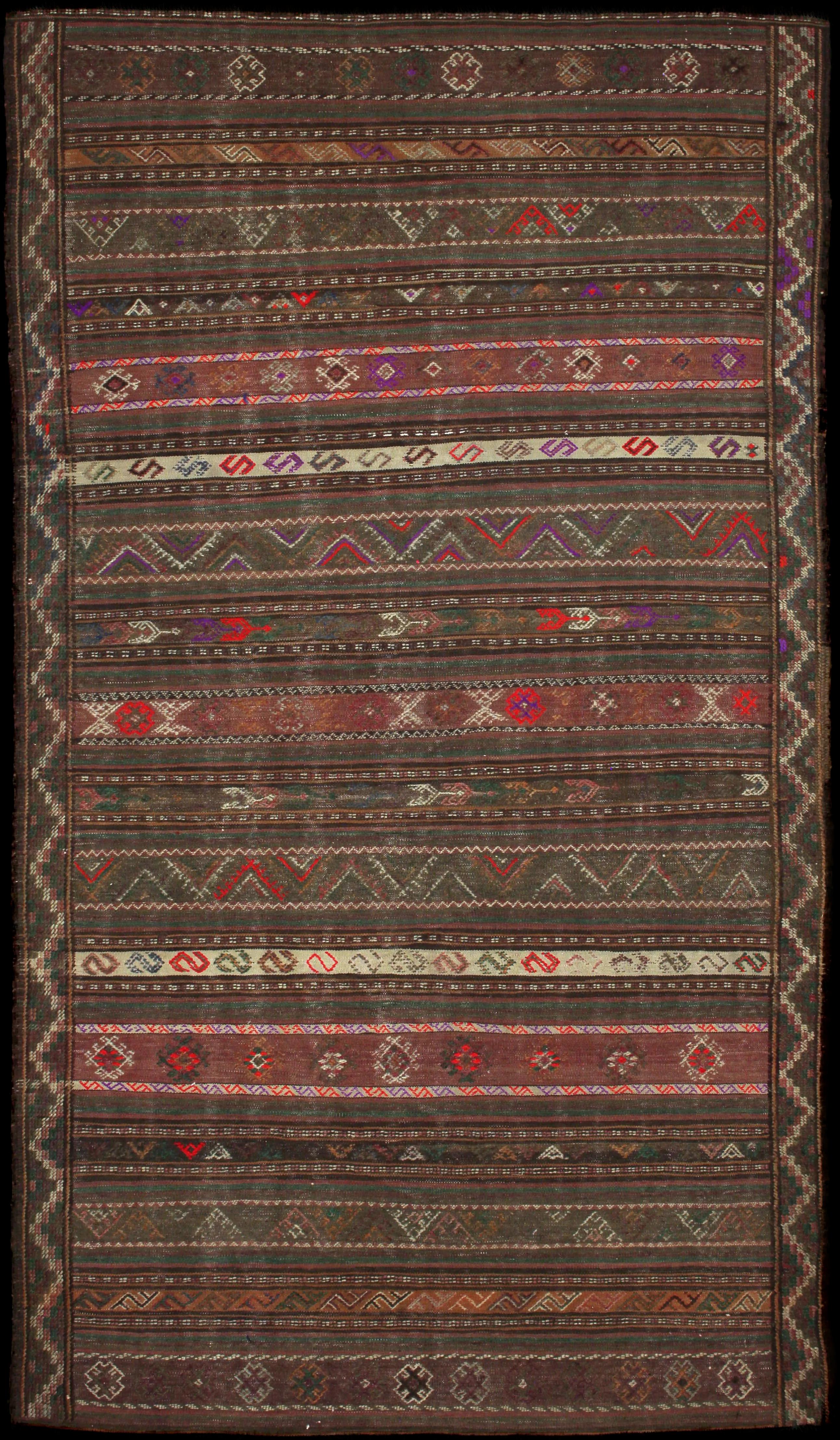 Complete view of the rug