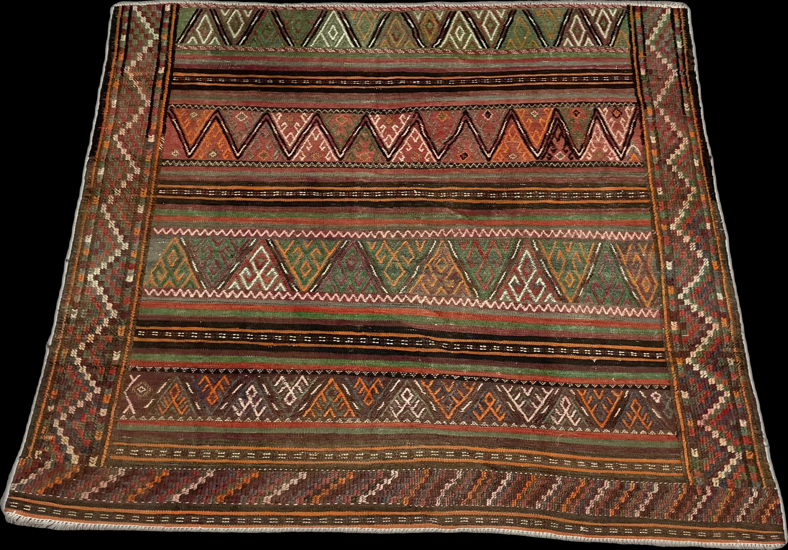 Perspective view of the rug