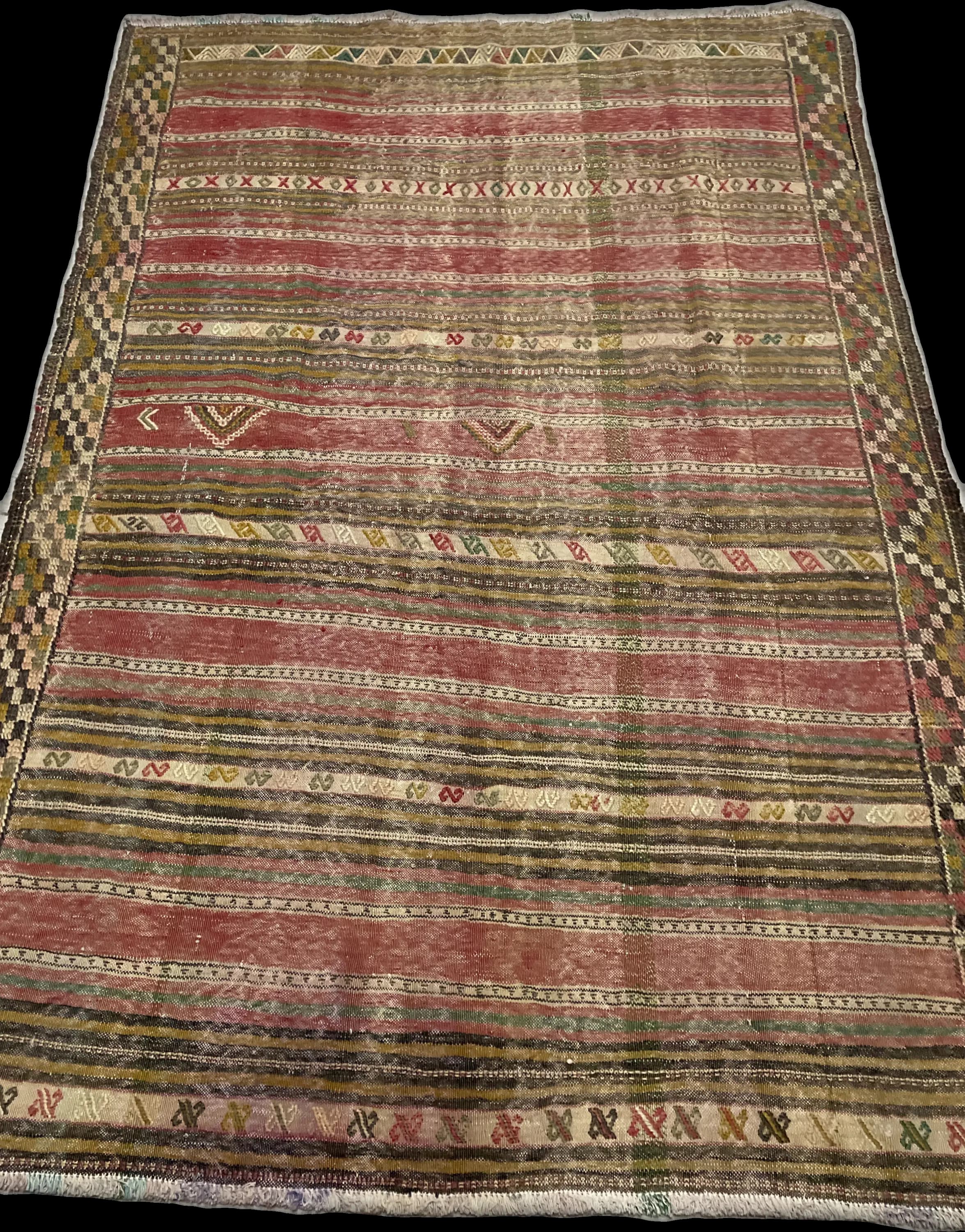 Perspective view of the rug