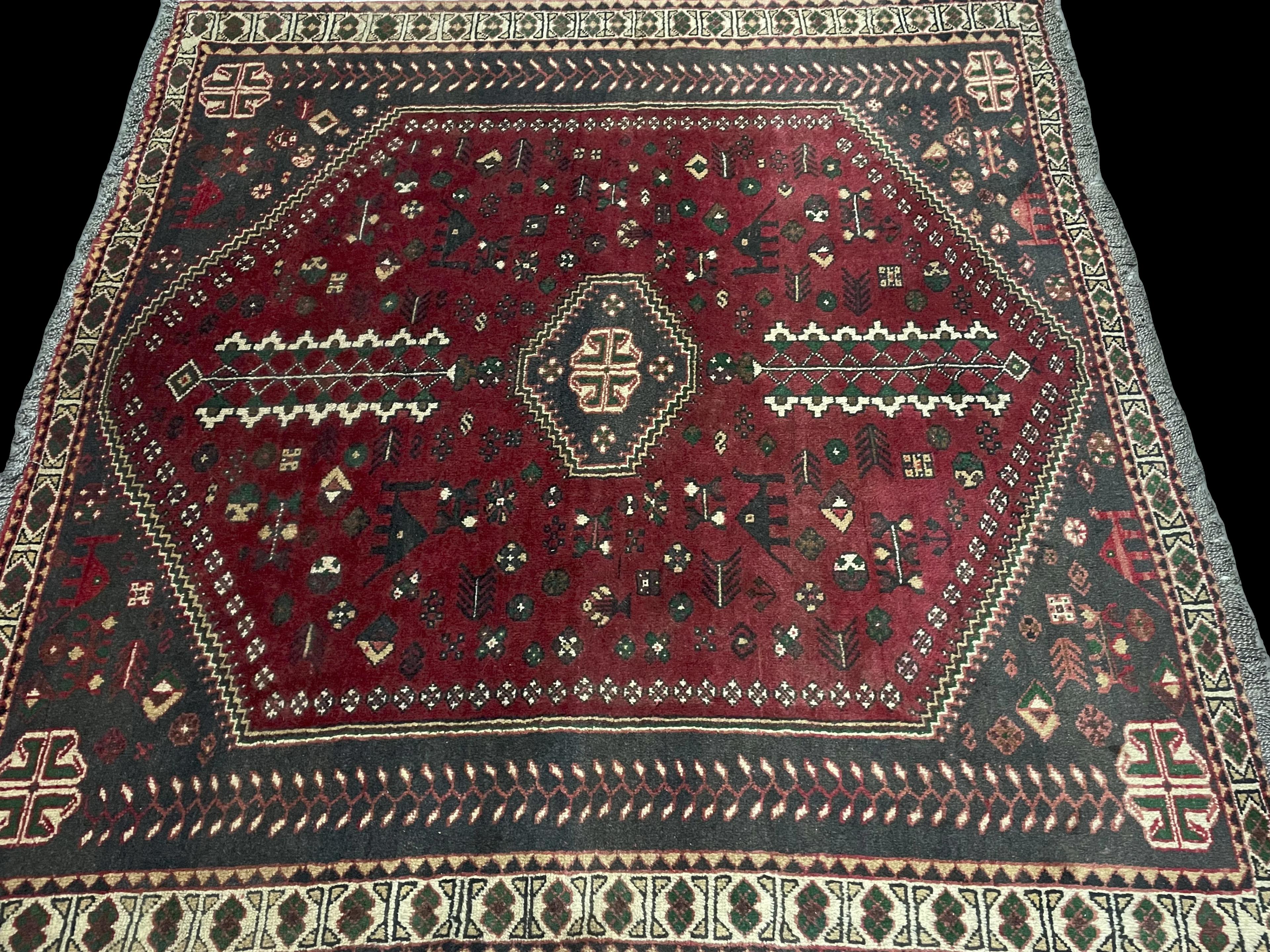 Perspective view of the rug