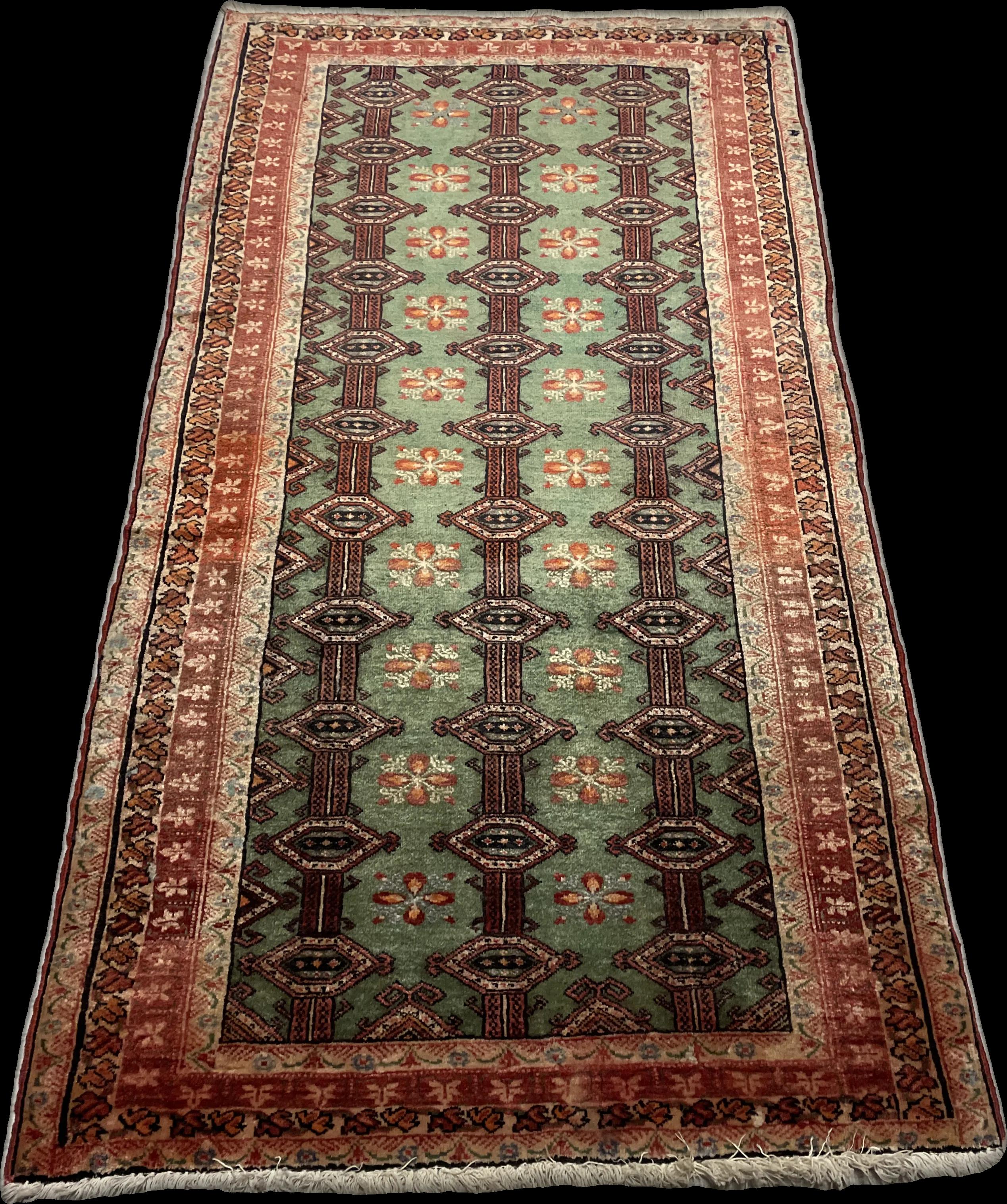 Perspective view of the rug